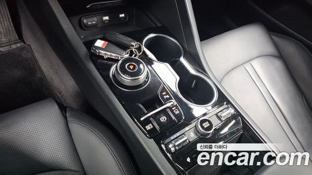 Kia K5 гибрид 3세대 Noblesse, 2022 9
