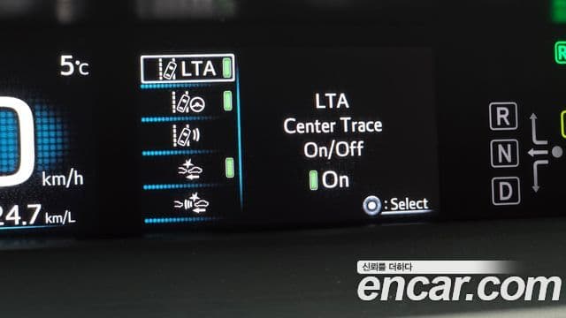 Toyota 프리우스 4세대, 2022 16