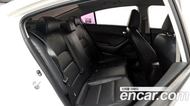 Kia The / новый New K3 Trendy, 2017 12