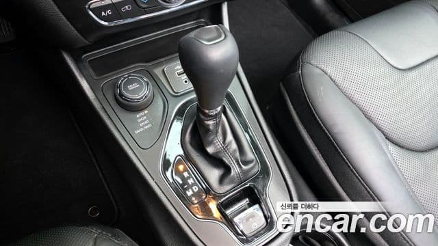 Jeep Cherokee(KL) 2.4 Limited AWD, 2020 9