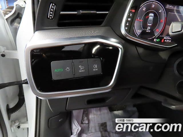 Audi A6 (C8), 2020 13