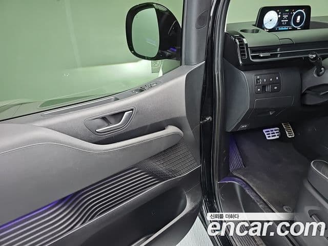 Hyundai Staria Inspiration, 2025 19