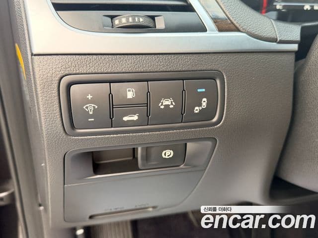 Genesis G80 Luxury, 2019 20