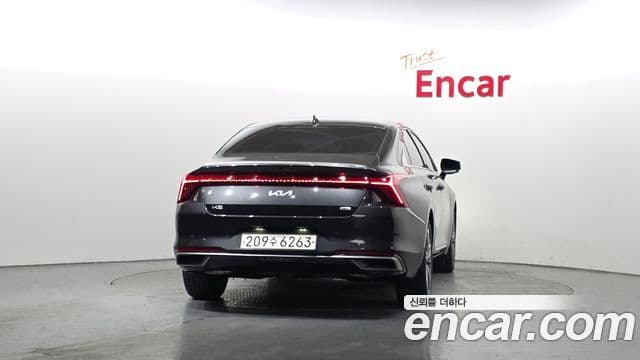 Kia K8 гибрид Signature, 2024 4