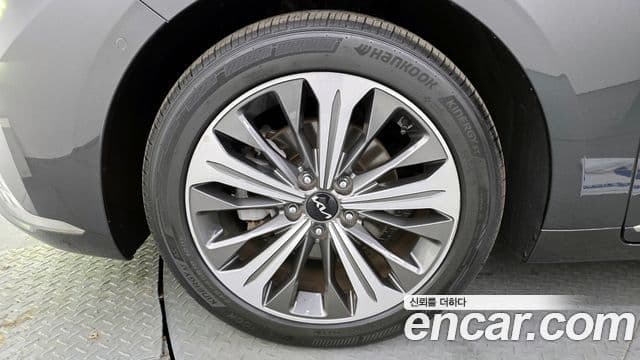 Kia K8 гибрид Signature, 2024 все фото