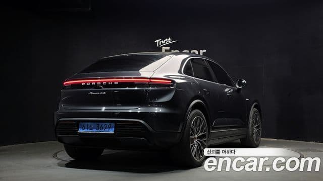 Porsche Macan EV 4S, 2025 2