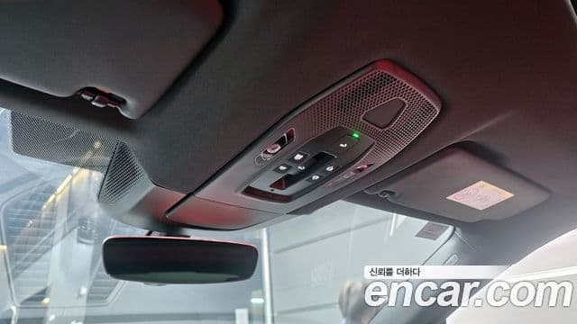 Porsche Macan EV 4S, 2025 17