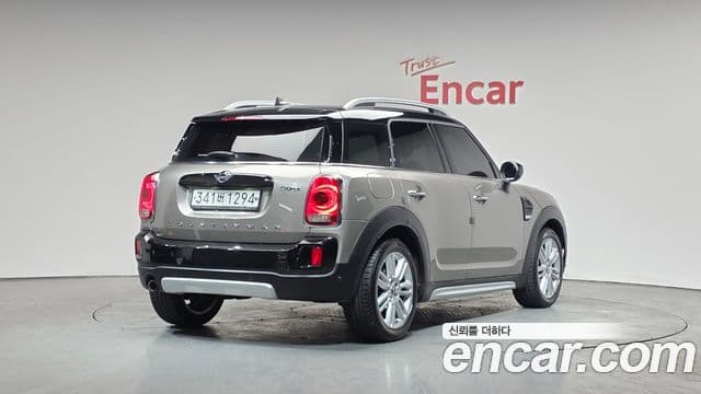 Mini Cooper Countryman 2세대, 2020 2