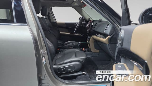 Mini Cooper Countryman 2세대, 2020 11