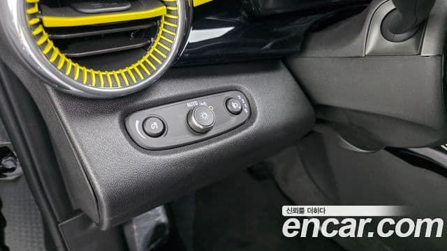 Chevrolet(GM대우) Trax кроссовер 1.2 ACTIV, 2025 17