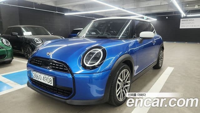 Mini Cooper C 4세대 Classic, 2025 1