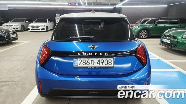 Mini Cooper C 4세대 Classic, 2025 4