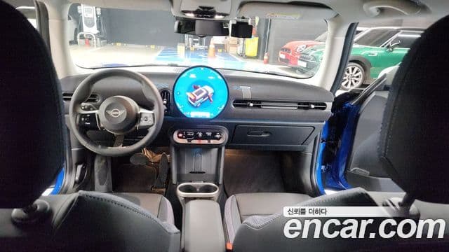 Mini Cooper C 4세대 Classic, 2025 7