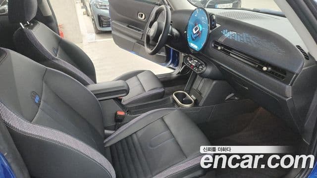 Mini Cooper C 4세대 Classic, 2025 11