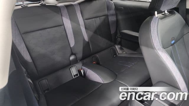 Mini Cooper C 4세대 Classic, 2025 12