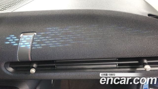 Mini Cooper C 4세대 Classic, 2025 17