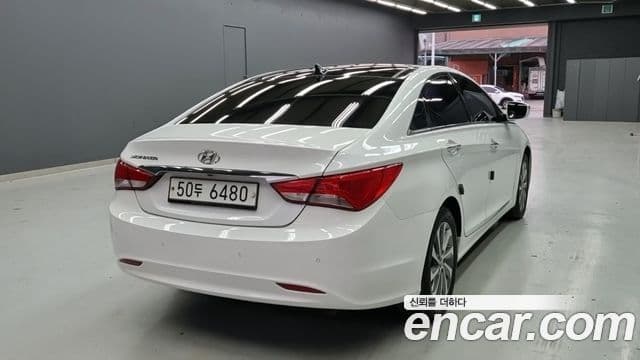 Hyundai Sonata The / новый 브릴리언트 LPI Modern(для людей с инвалидностью), 2013 2