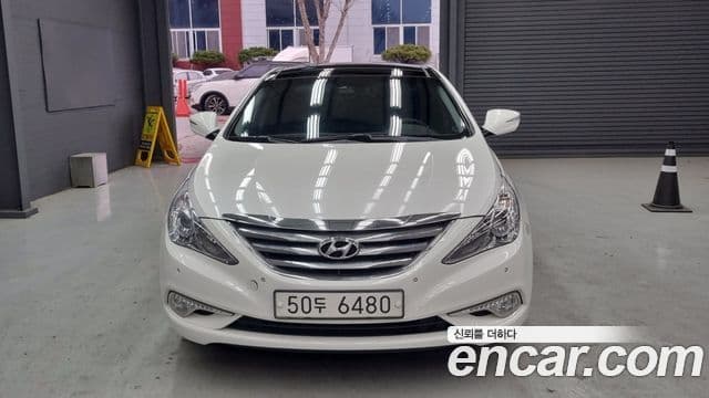 Hyundai Sonata The / новый 브릴리언트 LPI Modern(для людей с инвалидностью), 2013 3
