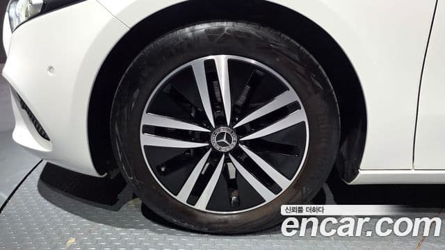 Mercedes-Benz A-класс W177 A220 седан, 2021 все фото