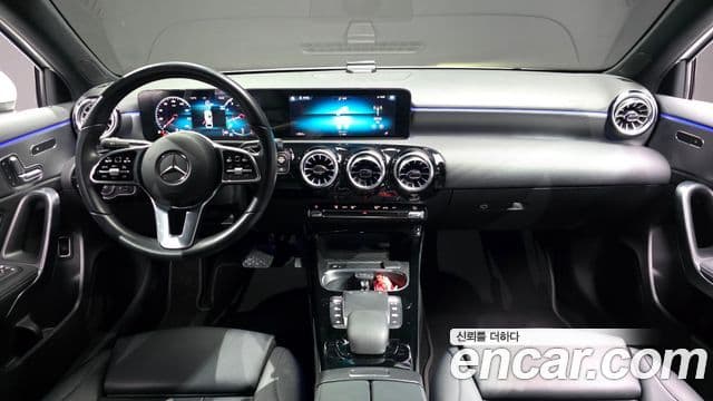 Mercedes-Benz A-класс W177 A220 седан, 2021 7