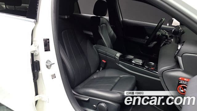 Mercedes-Benz A-класс W177 A220 седан, 2021 10