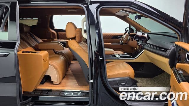Kia Carnival 4세대 бензин 9인승 High Limousine(компания по спецнадстройкам), 2021 10