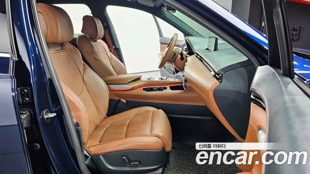 Genesis GV70, 2021 10