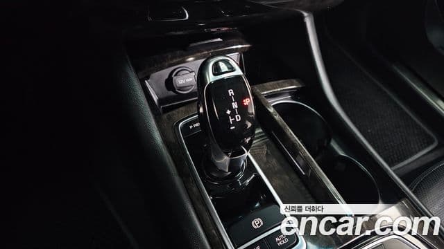 Kia The / новый New K9 Noblesse, 2016 9