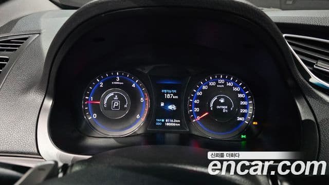 Hyundai i40 살룬 Premium, 2012 8