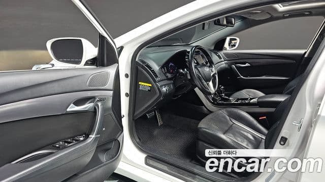 Hyundai i40 살룬 Premium, 2012 11