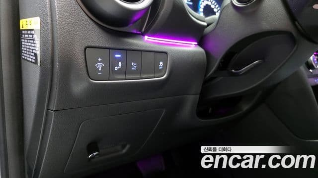 Hyundai Kona Modern Art, 2018 15