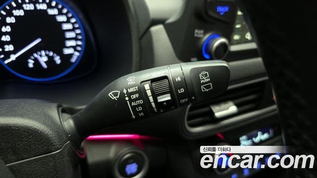 Hyundai Kona Modern Art, 2018 17