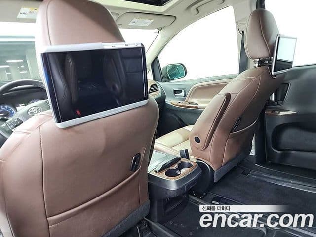 Toyota Sienna, 2018 13