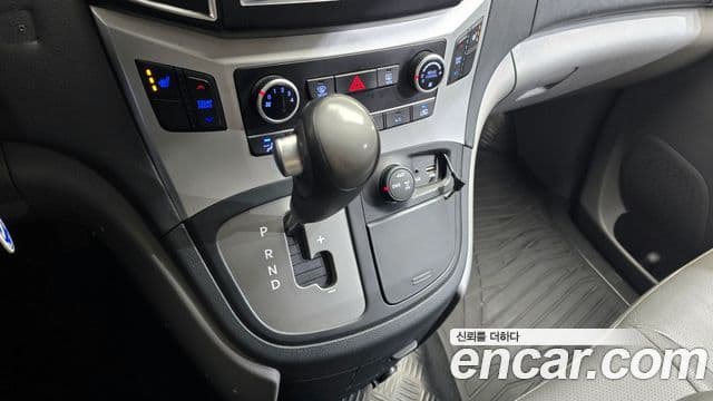 Hyundai Grand Starex 4WD кемпер, 2017 9