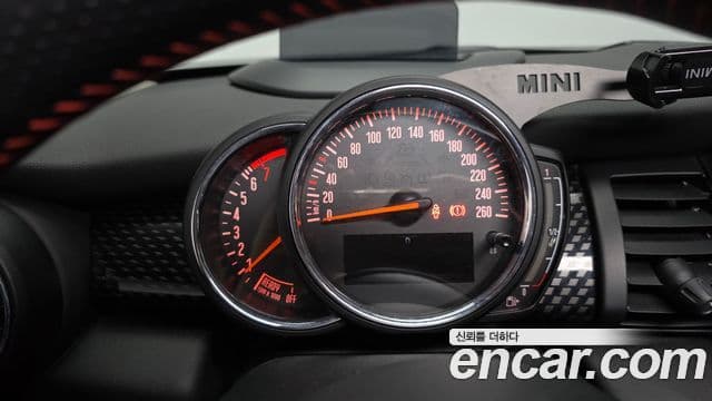 Mini Cooper S 3세대, 2019 8