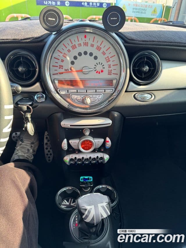 Mini Cooper 2세대, 2009 9