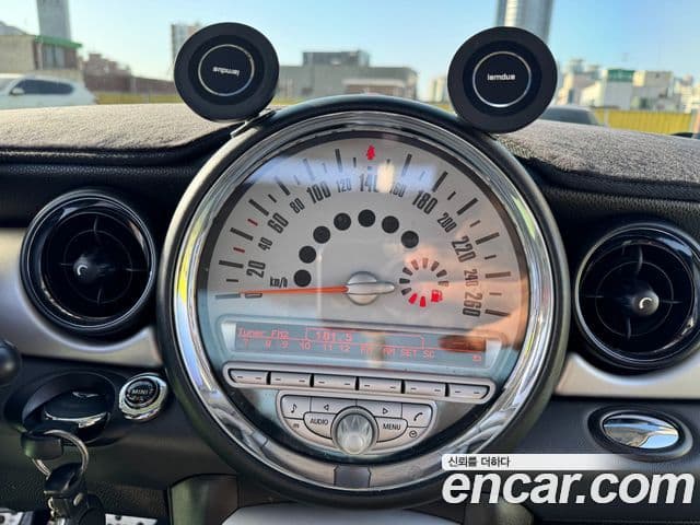 Mini Cooper 2세대, 2009 17