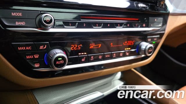 BMW 5시리즈 (G30) 520d M Sport Special Edition, 2018 16