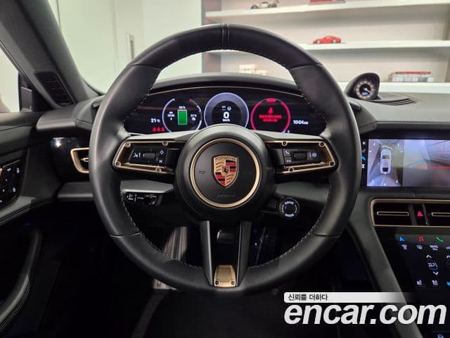 Porsche 타이칸 4S, 2025 11