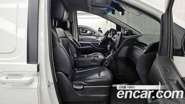Hyundai Staria Modern, 2022 11