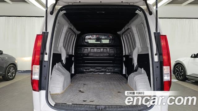 Hyundai Staria Modern, 2022 20