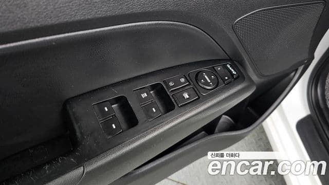 Hyundai Avante AD 1.6 GDI Value Plus, 2018 17