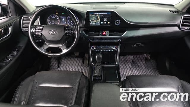 Hyundai Grandeur IG 3.0 LPi Modern (арендный автомобиль), 2018 7