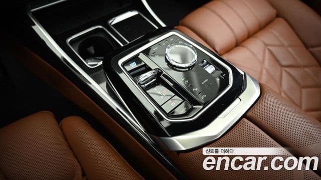 BMW i7 (G70) eDrive 50 M Sport, 2025 9