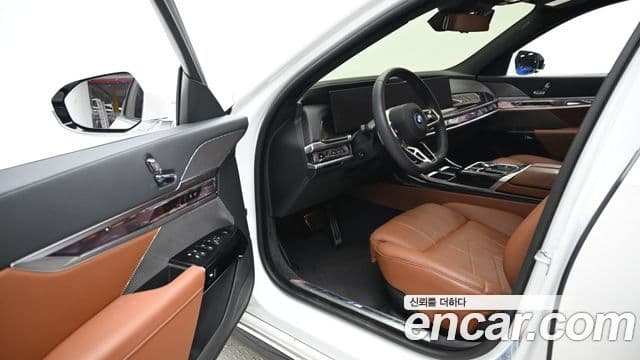 BMW i7 (G70) eDrive 50 M Sport, 2025 11