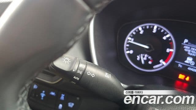 Hyundai Santa Fe TM Exclusive, 2019 17