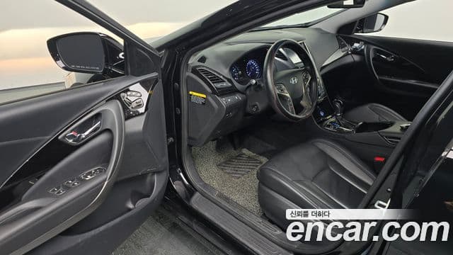 Hyundai Grandeur HG Modern, 2014 12