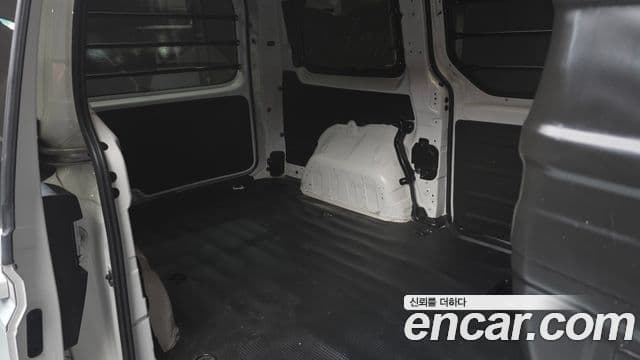 Hyundai Staria Modern, 2022 13