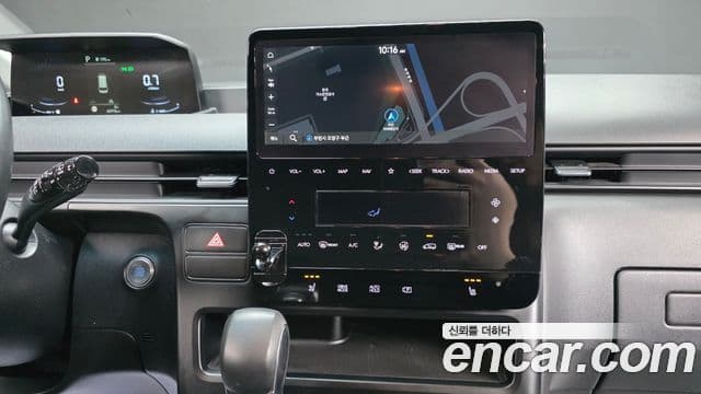 Hyundai Staria Modern, 2022 14