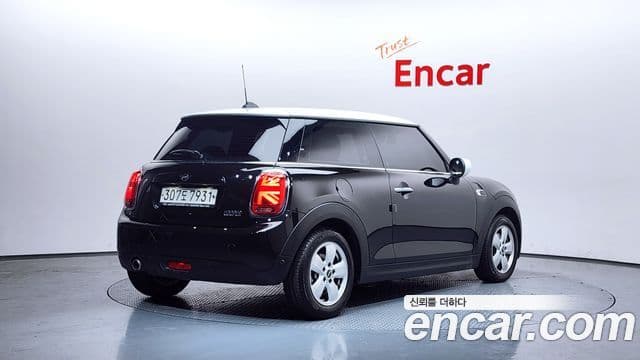 Mini Cooper 3세대, 2020 2